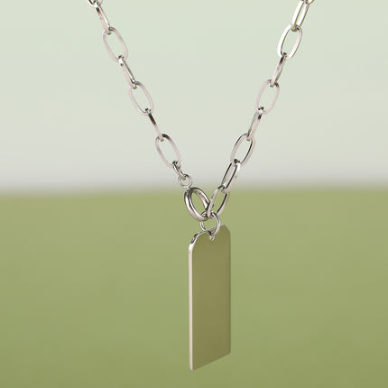 Collar Sencillo Con Grande Etiqueta Larga De Acero Inoxidable A La Moda Casual