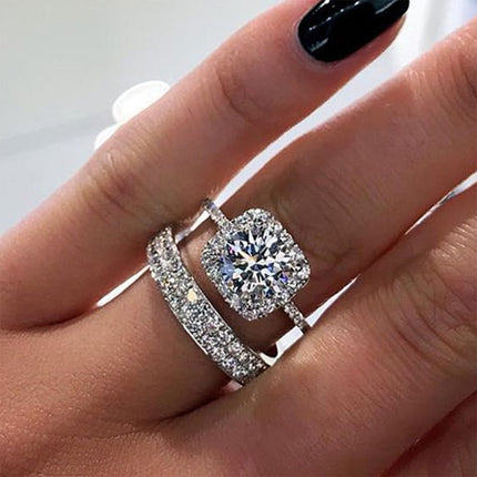 Anillos De Pareja Con Diseño Simple Y Diamantes De Cobre Chapado En Plata