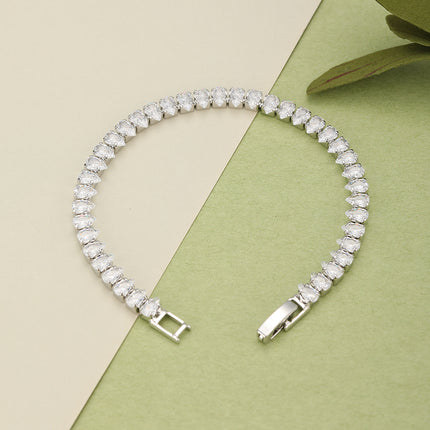 Pulsera De Cadena Color Acero Con Zirconias Completamente Engastadas
