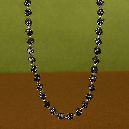 Collar De Dados Acrílicos Negros Tridimensional Simple De Tendencia INS Con Diseño Único