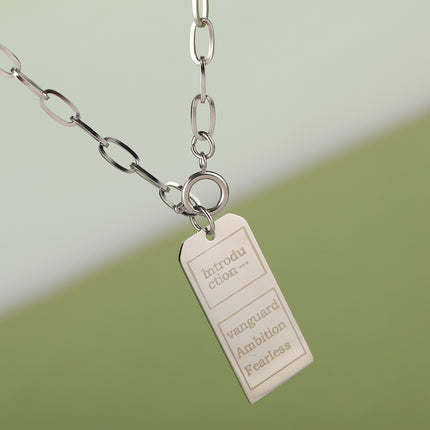 Collar Sencillo Con Grande Etiqueta Larga De Acero Inoxidable A La Moda Casual
