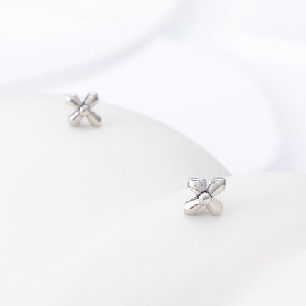 Pendientes De Flores De Cuatro Pétalos Para Hombre De Acero Inoxidable