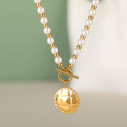 Collar De Perlas Con Colgante En Forma De Escudo Redondo De Paja De Moda
