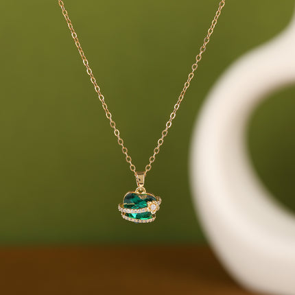 Collar Con Colgante De Corazón De Circón Verde De Acero Inoxidable De Lujo Ligero De Moda
