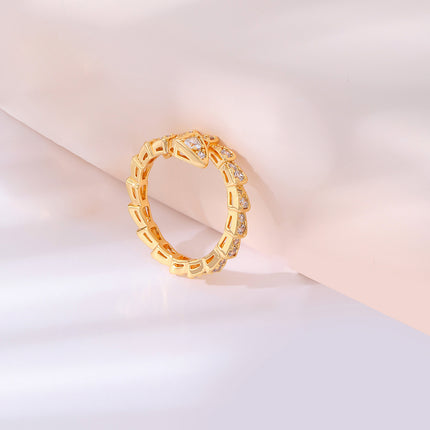 Anillo Con Diseño De Serpiente Y Diamantes Zirconia De Cobre Chapado En Oro 14K