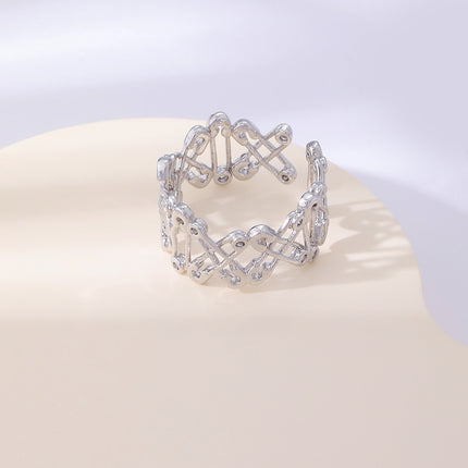 Anillo Con Diseño Clip Hueco Y Diamantes De Zirconia De Cobre Chapado En Plata