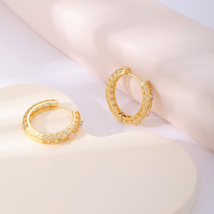 Aretes Arracadas Con Zirconia Engarzada En Cobre De Estilo Elegante