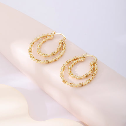 Aretes De Doble Capa Con Diseño De Bambú En Color Dorado