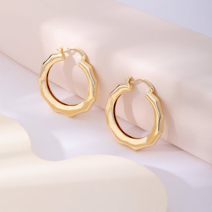 Aretes Geométricos De Aro En Cobre De Estilo Minimalista Y Moderno