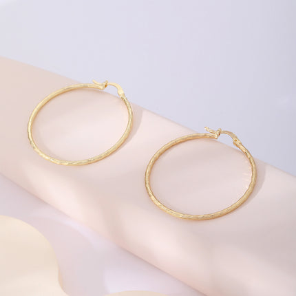 Aretes Arracadas Simples En Cobre Dorado Estilo Minimalista