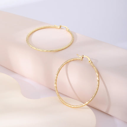 Aretes Arracadas Simples En Cobre Dorado Estilo Minimalista