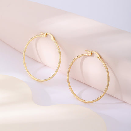 Aretes Arracadas Simples En Cobre Dorado Estilo Minimalista