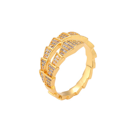 Anillo Con Diseño De Serpiente Y Diamantes De Zirconia En Cobre Chapado En Oro 14K