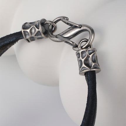 Pulsera De Cuero PU De Doble Capa Con Detalle De Hueso Y Acero