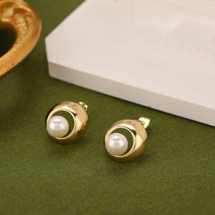 Aretes De Cobre Bañado En Oro De 14K Pendientes Con Perlas Artificiales
