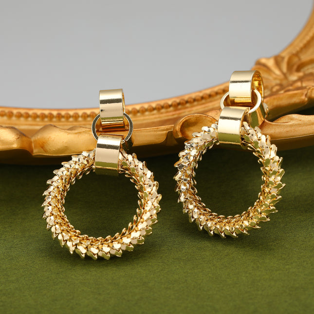 Aretes Cobre En Oro 18K Redondos Con Diseño De Espinas, Estilo Audaz