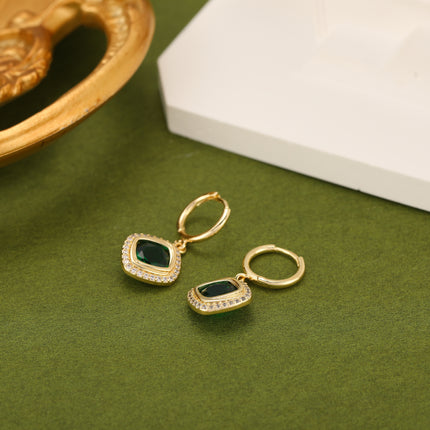 Aretes Vintage Con Colgante De Zirconia Verde En Cobre Bañado En 18K