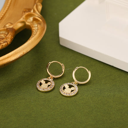 Aretes Con Colgante De Círculo Hueco Con Zirconias En Cobre