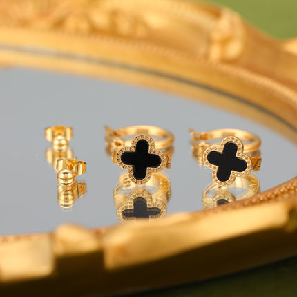 Aretes Chapado En Oro Con Aros Y Flor De Cuatro Hojas Diseño Elegante