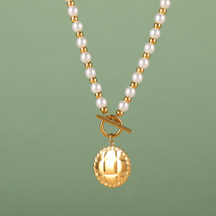 Collar De Perlas Con Colgante En Forma De Escudo Redondo De Paja De Moda