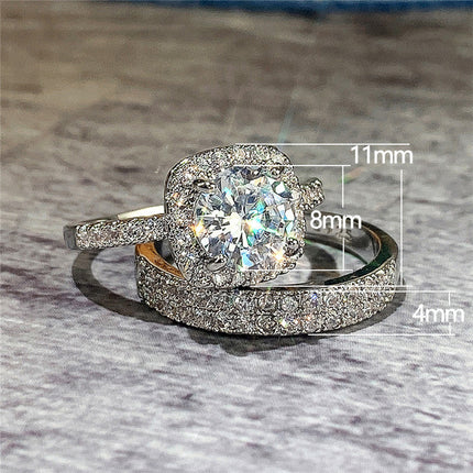 Anillos De Pareja Con Diseño Simple Y Diamantes De Cobre Chapado En Plata