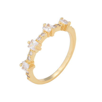 Anillo Con Diseño De Bandas Superpuestas Y Diamantes De Zirconia En Cobre Chapado En Oro 14K