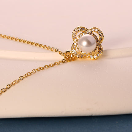 Collar De Perla Y Flor Cobre Enchapado De Oro 14K Minimalista