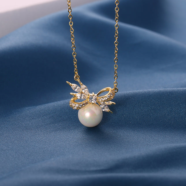 Collar Con Colgante De Lazo De Zirconia Y Perla,  Cobre Chapado Oro 14K