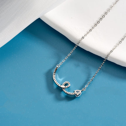 Collar En Dije Forma De Corazón Y Serpiente Incrustado Con Circonitas