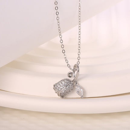 Collar De Cobre Colgante Flor De Rosa Plateada Con Zirconia Elegante