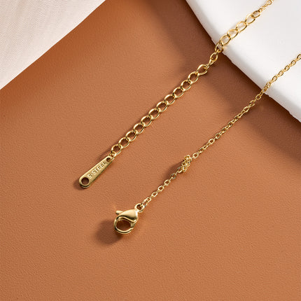 Collar En Dije De Corazón Con Incrustaciones De Circonitas Elegante