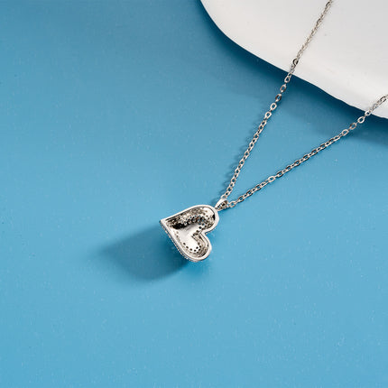 Collar En Dije De Corazón Con Incrustaciones De Circonitas Elegante