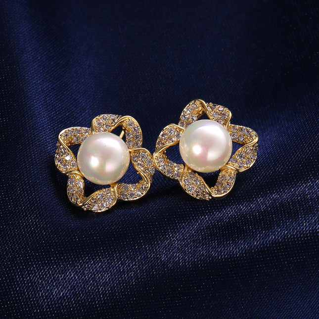 Aretes De Cobre Chapado En Oro 14K De Perla Estilo Vintage Elegante