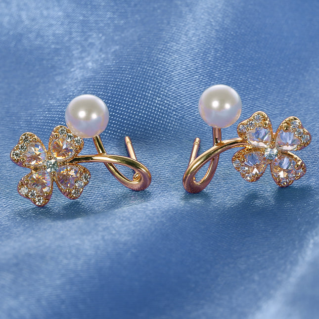 Aretes De Cobre Chapado Oro De 14K De Flor Con Zirconia Y Perlas De Moda