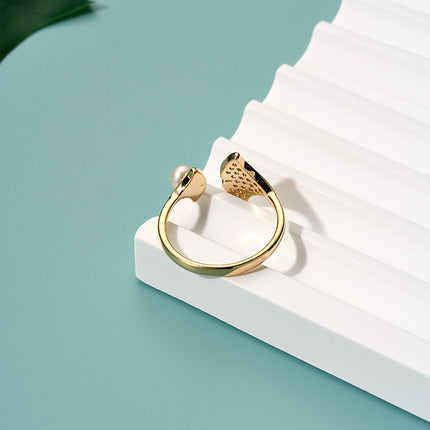Anillo Ajustable Con Perla Y Diamantes De Diseño De Hoja De Ginkgo De Cobre Chapado En Oro 14K