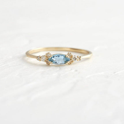 Juego De Anillos Con Diseño De Flor Diamantes  De Aleación Chapado En Oro 14K