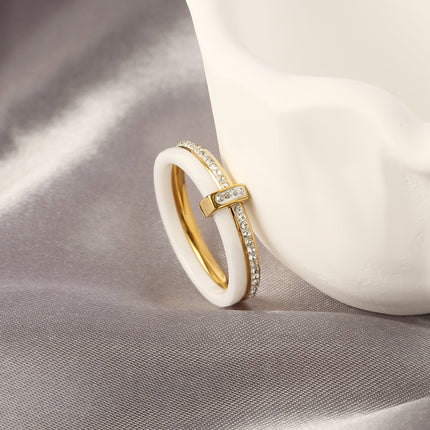 Anillo Con Diseño De Cerámica Y Diamantes Zirconia En Acero Inoxidable Chapado En Oro 18K