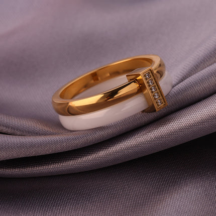 Anillo Con Diseño De Cerámica Y Diamantes Zirconia En Acero Inoxidable Chapado En Oro 18K