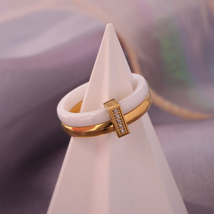 Anillo Con Diseño De Cerámica Y Diamantes Zirconia En Acero Inoxidable Chapado En Oro 18K