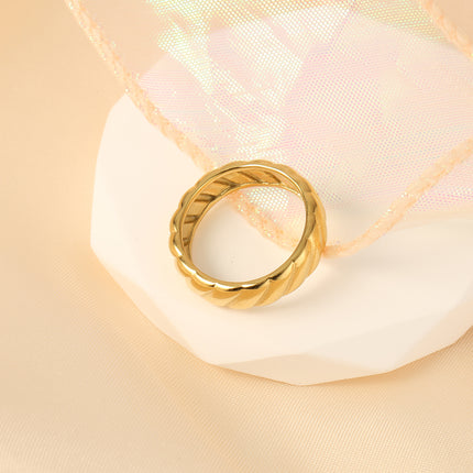 Anillo De Moda Con Diseño Patrón De Neumático En Acero Inoxidable Chapado En Oro 18k