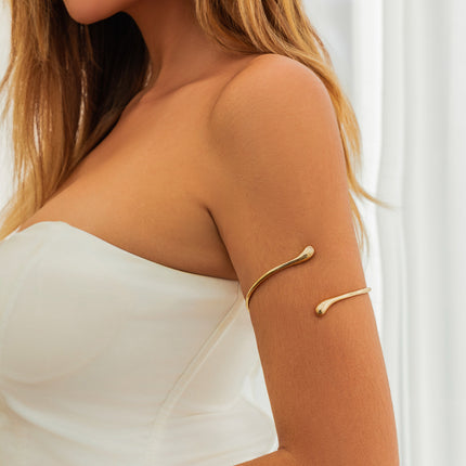 Brazalete Metálico De Aleación Sencillo Con Forma De Gota De Agua Casual De Estilo Líquido
