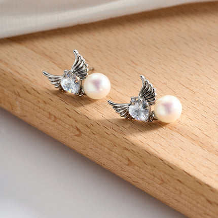 Aretes De Perla Elegante Pendientes De Ala De Ángel Con Corazón De Zirconia