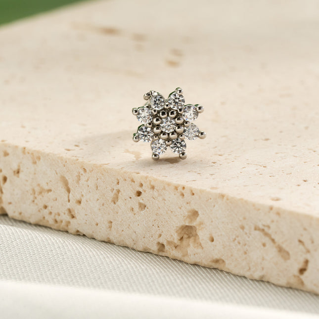 Piercing Estilo Minimalista Con Diseño De Girasol Y Diamantes De Cobre