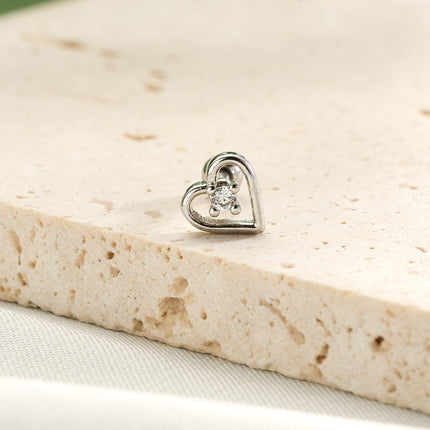 Piercing Clavo De Hueso Del Oído Corazón Con Zirconia De Cobre Delicado