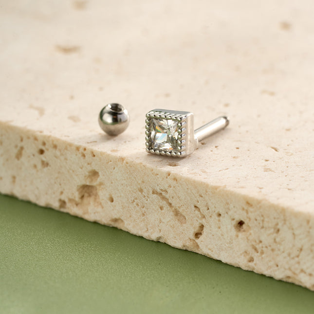 Piercing Clavo De Hueso Del Oído Plateado Con Zirconia Cuadrada