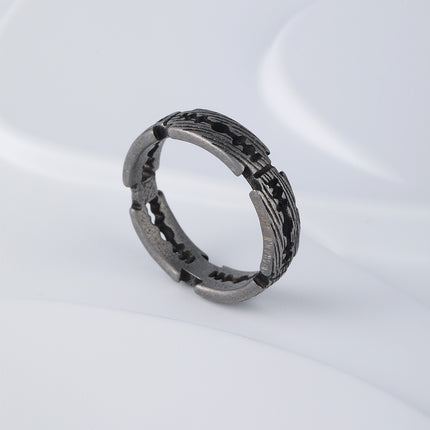 Anillo Con Diseño Grabado Detallado Y Acabado Hueco Vintage Para Hombre De Acero Inoxidable