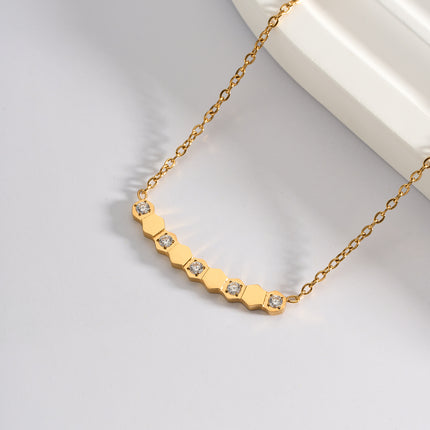 Collar De Acero Inoxidable Con Colgante De Panal De Diamantes De Moda Para Mujer