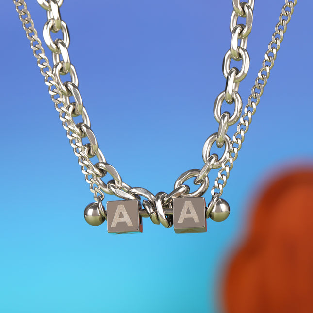 Collar Con Mancuernas Cuadradas Con Letra A De Moda De Acero Inoxidable