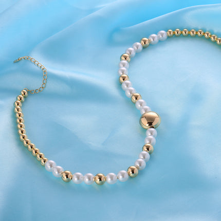 Collar De Perlas Sintéticas Y Cuentas De Cobre Chapadas En Oro 14K Elegante