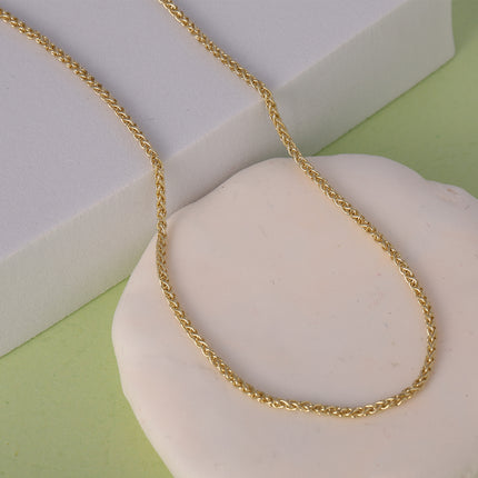 Collar De Cadena Con Diseño Geométrico Torcido En Oro De 14K